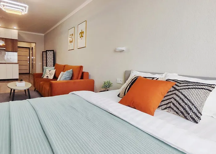 Modern Apartment In Golden Square