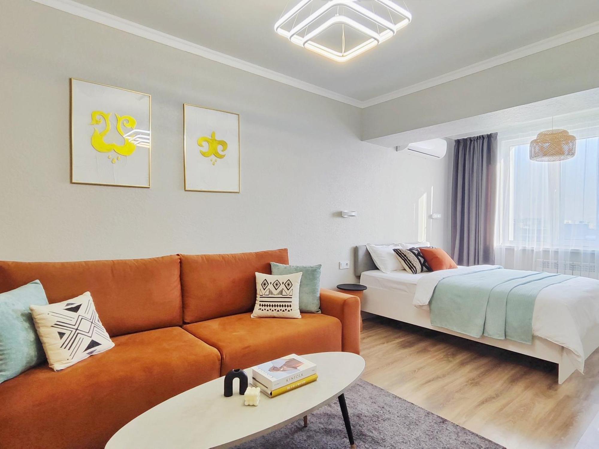 Apartment Modern In Golden Square Almaty